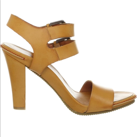 Luxury Rebel Chantal Womens Tan Platforms Sandal - Picture 5 of 10